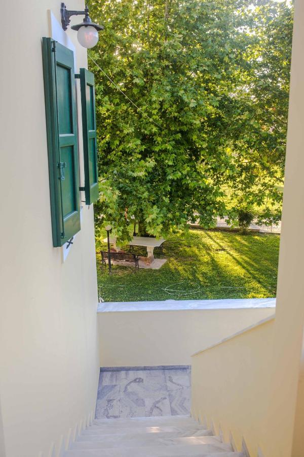 Apartment Blue Wave With Pool 100m From The Karousades (Esperies)