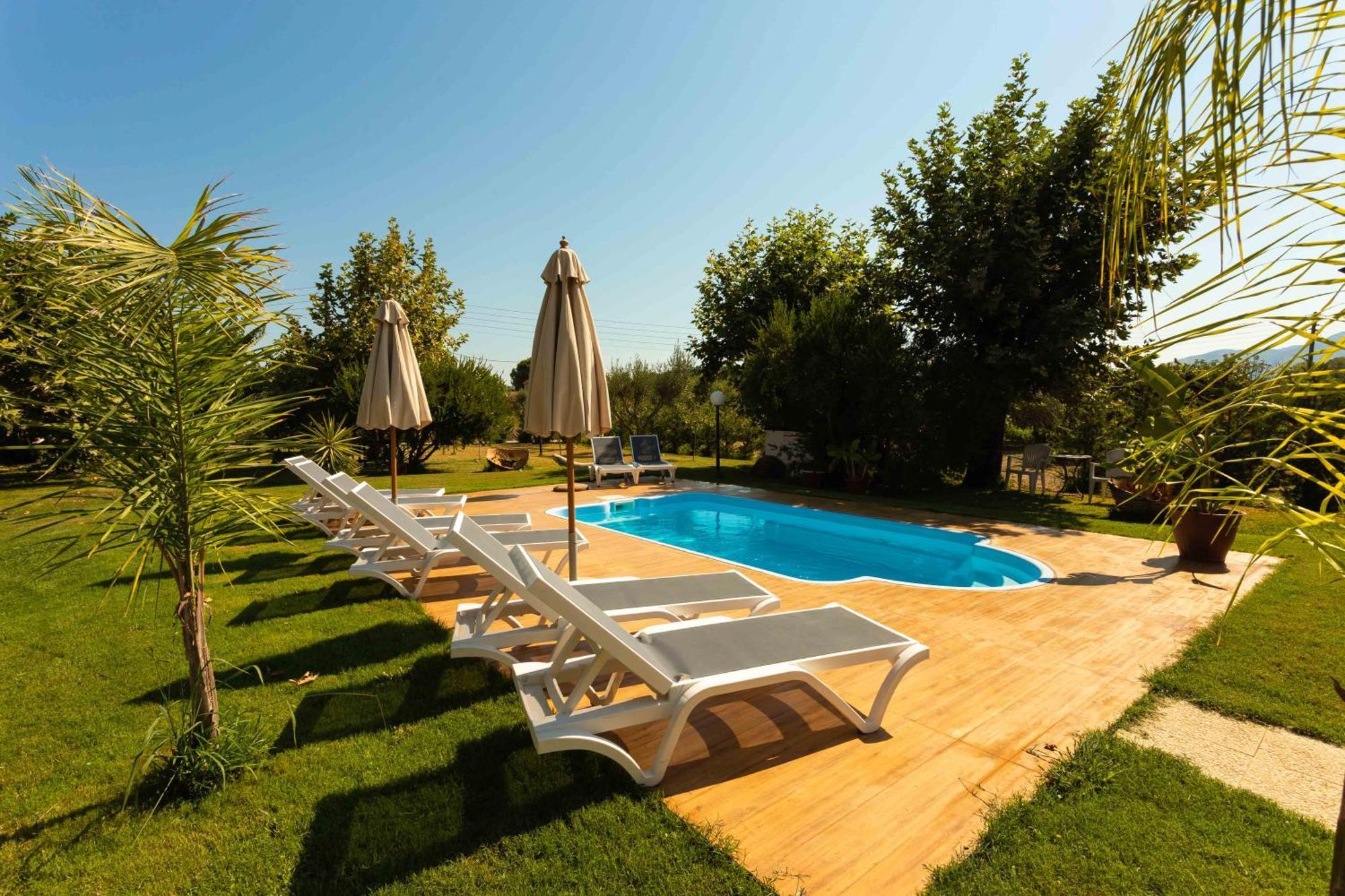 Blue Wave With Pool 100m From The Karousádes